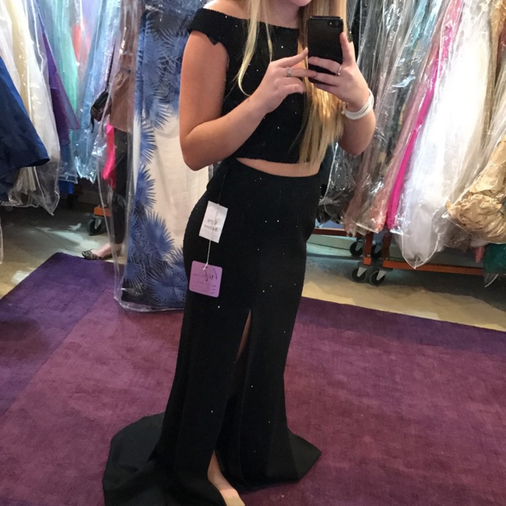 Prom/Gala Dress - Picture 2 of 2